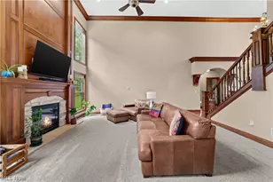 6424 Highland Green Dr, Medina, OH 44256 - Photo 9