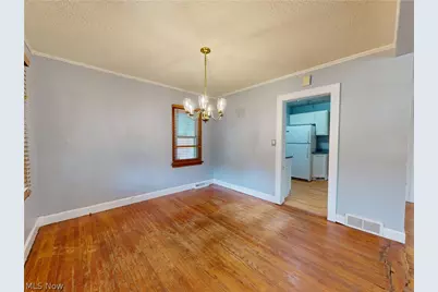 1560 Biltmore Road, Lyndhurst, OH 44124 - Photo 5