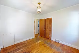 1560 Biltmore Rd, Lyndhurst, OH 44124 - Photo 15