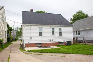 13606 Wainstead Ave, Loveland, OH 44111 - Photo 21