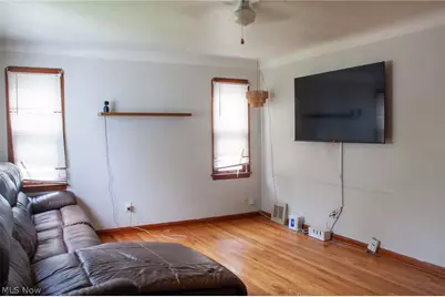 13606 Wainstead Avenue, Loveland, OH 44111 - Photo 9