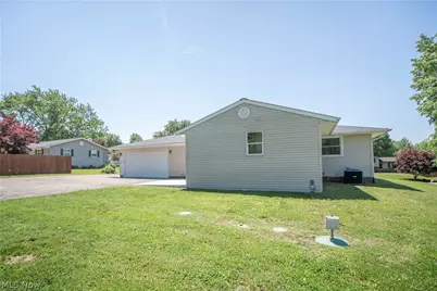 11391 Michelle Drive NW, Canal Fulton, OH 44614 - Photo 39