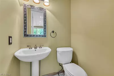 478 Tamiami Trail, Akron, OH 44303 - Photo 29