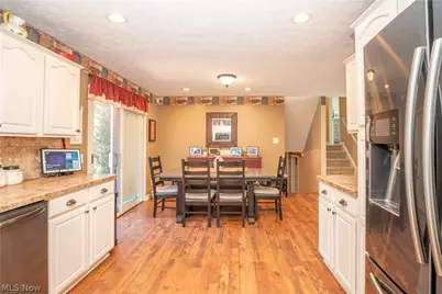 8026 Garnet Avenue NE, Canton, OH 44721 - Photo 13