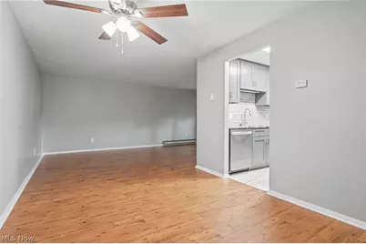 3068 Kent Road #206, Stow, OH 44224 - Photo 5