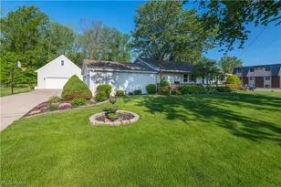 700 Harris Rd, Sheffield Lake, OH 44054 - Photo 3