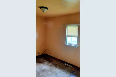 2399 Bonna Drive, Uniontown, OH 44685 - Photo 9