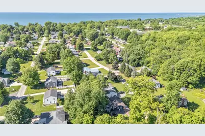 1629 Winterhaven Avenue, Ashtabula, OH 44004 - Photo 37
