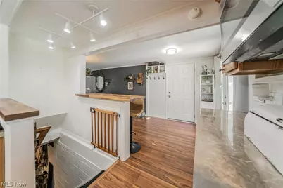 543 N Lake Street, Madison, OH 44057 - Photo 15