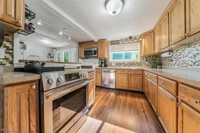 543 N Lake Street, Madison, OH 44057 - Photo 13