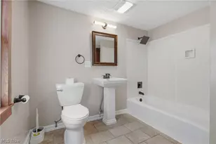 2321 S Arch Ave S, Alliance, OH 44601 - Photo 13