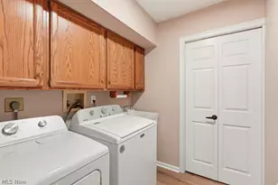 1715 Windrow Ln, Grandview Heights, OH 44147 - Photo 35