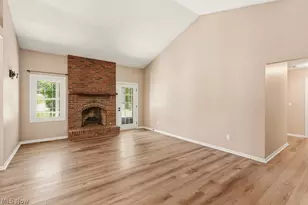 1715 Windrow Ln, Grandview Heights, OH 44147 - Photo 7