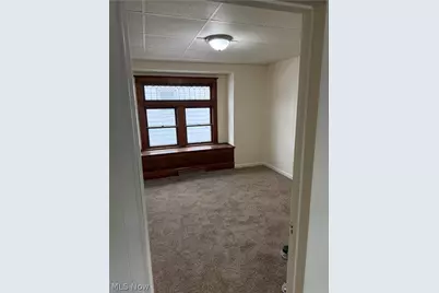 127 Courtland Avenue, Campbell, OH 44405 - Photo 7