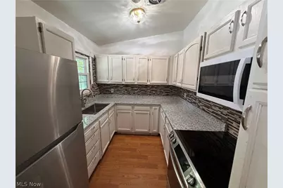 1599 Herkender Avenue, Akron, OH 44310 - Photo 7
