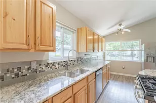 23823 Beaumont Dr, North Olmsted, OH 44070 - Photo 7