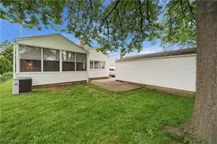 1585 Thornapple Ave, Akron, OH 44301 - Photo 33