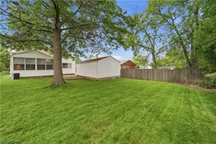 1585 Thornapple Ave, Akron, OH 44301 - Photo 31