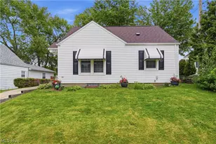 1585 Thornapple Ave, Akron, OH 44301 - Photo 1