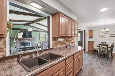 183 Sunrise Drive, Amherst, OH 44001 - Photo 11