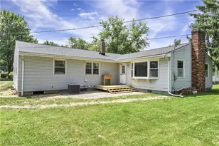 183 Sunrise Dr, Amherst, OH 44001 - Photo 29