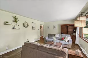 183 Sunrise Dr, Amherst, OH 44001 - Photo 7