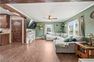 529 Park Ave NW, New Philadelphia, OH 44663 - Photo 3