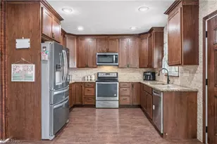 529 Park Ave NW, New Philadelphia, OH 44663 - Photo 5