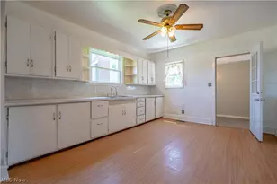 14828 Gaskill Dr NE, Alliance, OH 44601 - Photo 7
