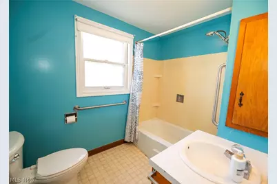 247 & 247 1/2 Ray Avenue NW, New Philadelphia, OH 44663 - Photo 11