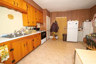 247 & 247 1/2 Ray Ave NW, New Philadelphia, OH 44663 - Photo 15