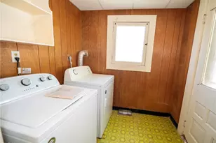 247 & 247 1/2 Ray Ave NW, New Philadelphia, OH 44663 - Photo 13