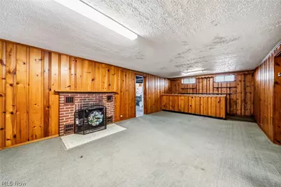 725 Chestnut Road, Green Hills, OH 44131 - Photo 21