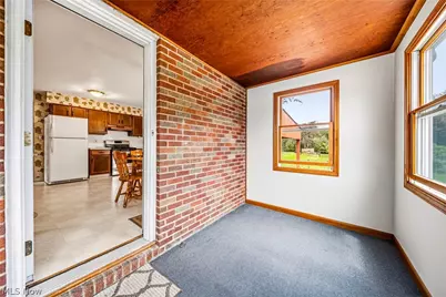 725 Chestnut Road, Green Hills, OH 44131 - Photo 3