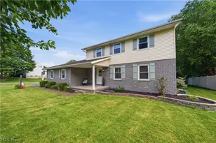 2681 Country Squire St NW, Uniontown, OH 44685 - Photo 37