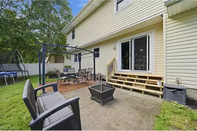 2681 Country Squire Street NW, Uniontown, OH 44685 - Photo 35