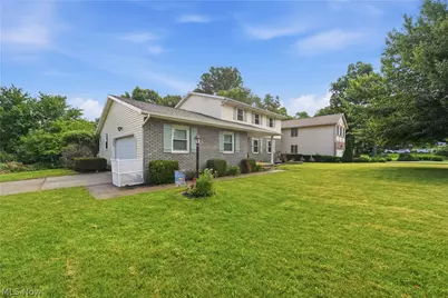 2681 Country Squire Street NW, Uniontown, OH 44685 - Photo 33