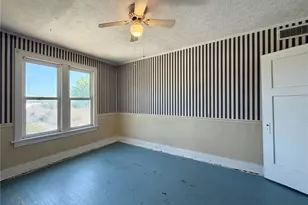 1652 Oregon Ave, Steubenville, OH 43952 - Photo 25