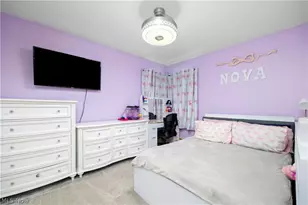 1908 Wallace Ln, Lorain, OH 44053 - Photo 9