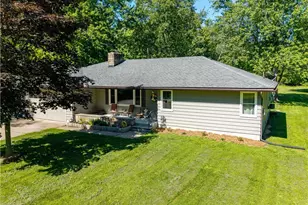 1908 Wallace Ln, Lorain, OH 44053 - Photo 43
