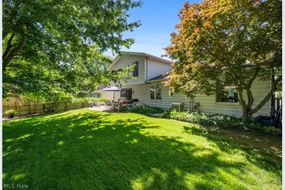 201 Melbourne Drive, Brunswick, OH 44212 - Photo 33