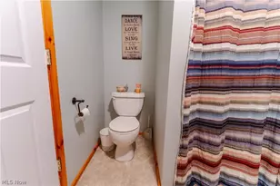 14264 Township Rd 467, Lakeville, OH 44638 - Photo 17