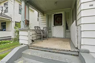1221 Florencedale Ave, Youngstown, OH 44505 - Photo 3