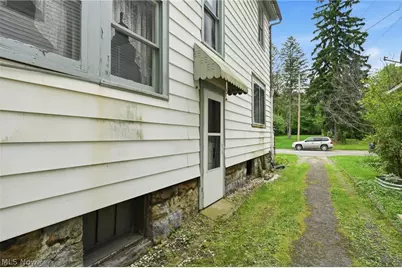 1221 Florencedale Avenue, Youngstown, OH 44505 - Photo 35