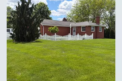 3215 Knollridge Circle NE, Canton, OH 44721 - Photo 3