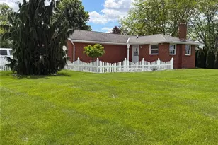 3215 Knollridge Cir NE, Canton, OH 44721 - Photo 3