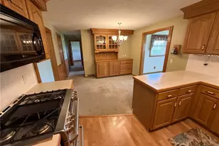 3215 Knollridge Cir NE, Canton, OH 44721 - Photo 9