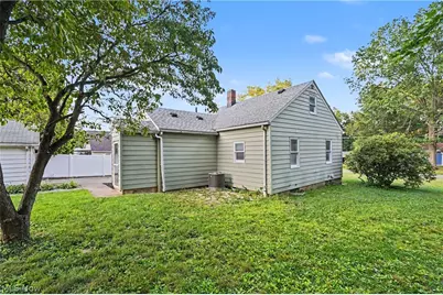1854 Olympic Street, Cuyahoga Falls, OH 44221 - Photo 31
