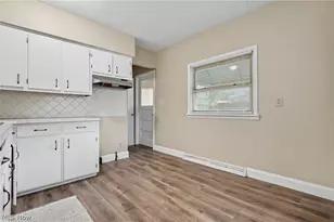 1854 Olympic St, Cuyahoga Falls, OH 44221 - Photo 9