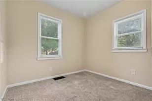 1854 Olympic St, Cuyahoga Falls, OH 44221 - Photo 13